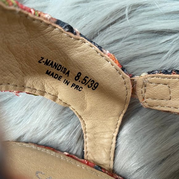 EUC Chinese Laundry Wedges Z-Mandisa 8.5 - Picture 9 of 13